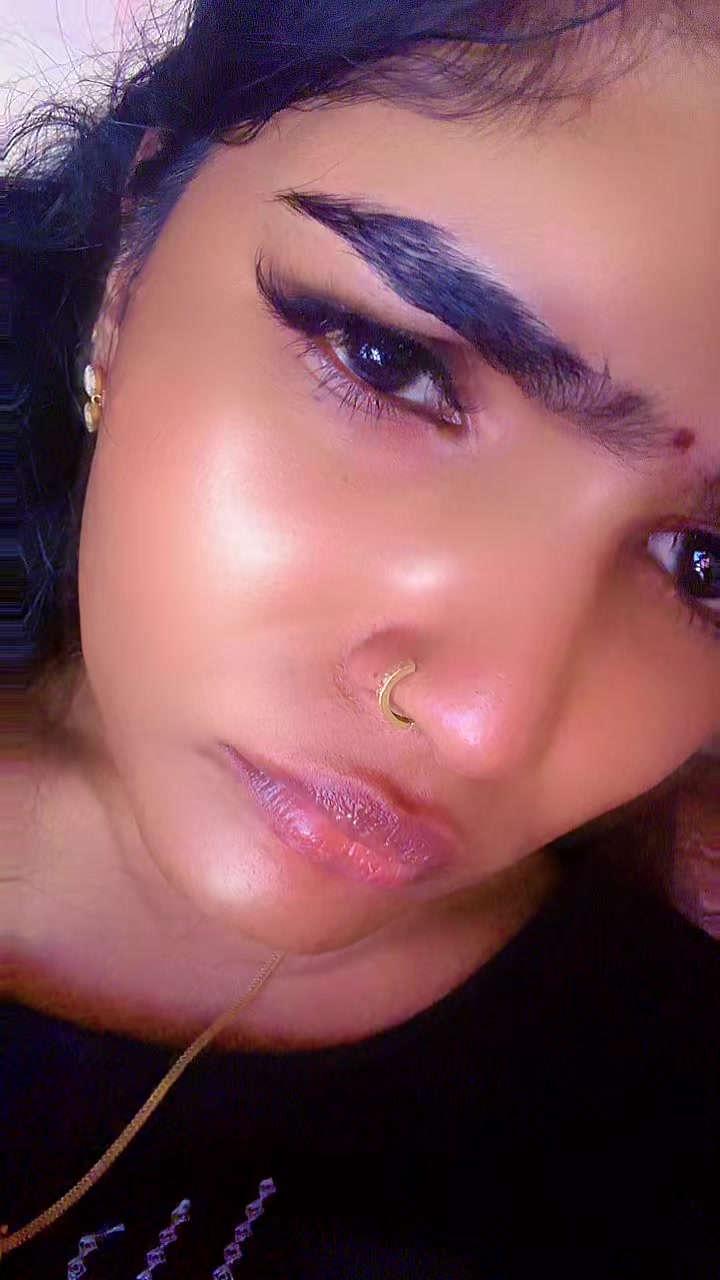 @கள்ளி ராணி 👑🥰🇨🇭