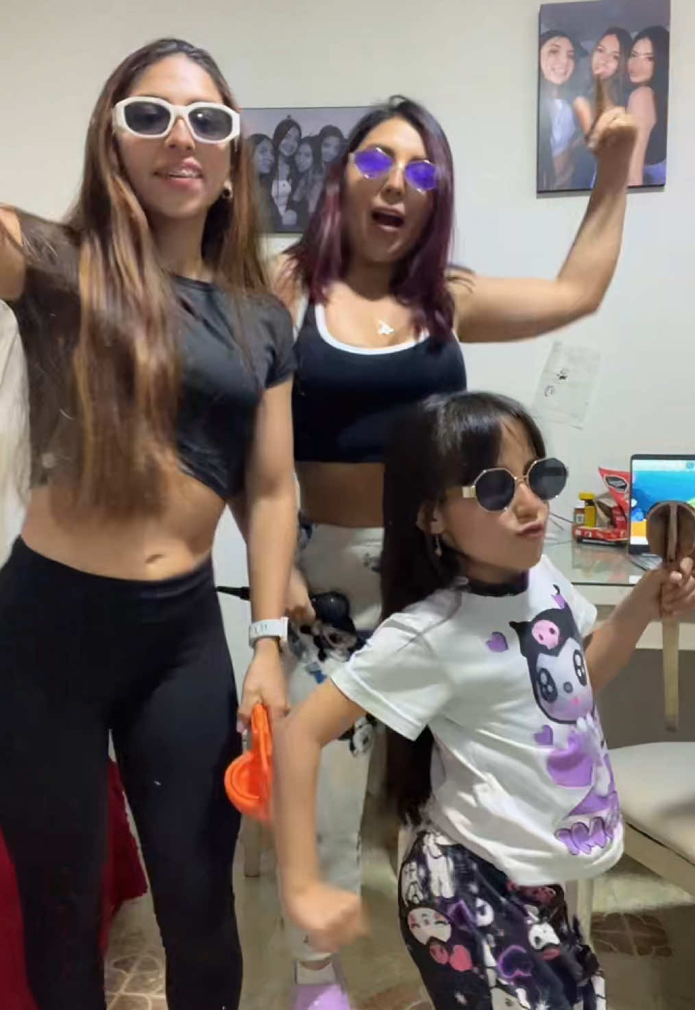 @Nicoll Parra 🎀