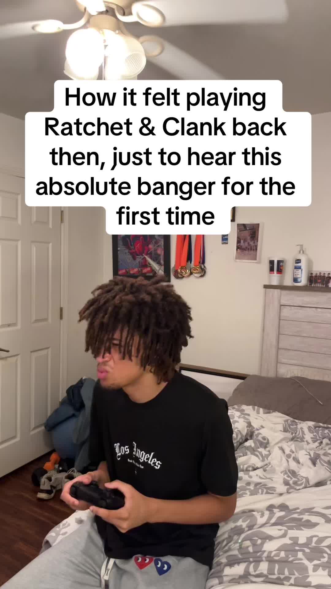 @ITZZ$kovie