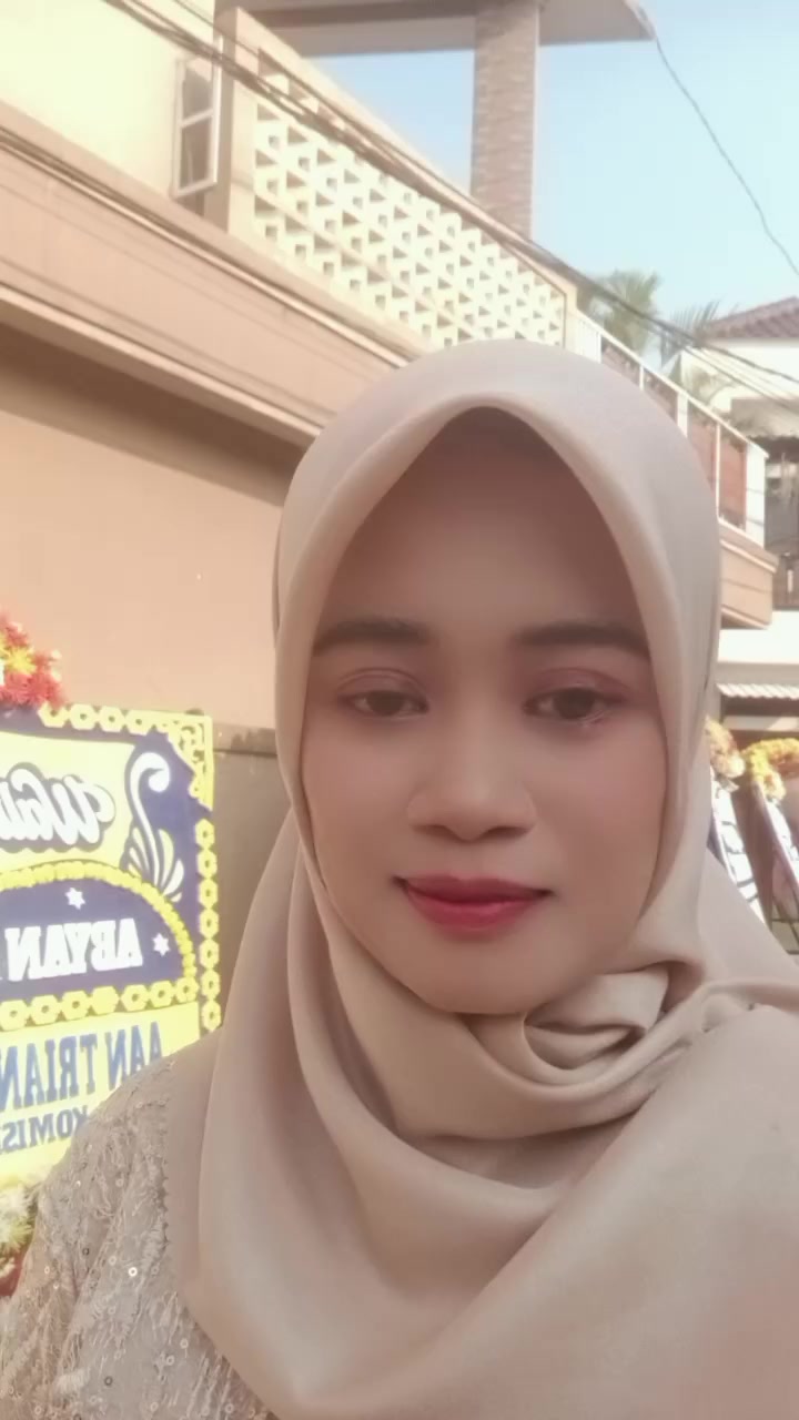 @Almaira
