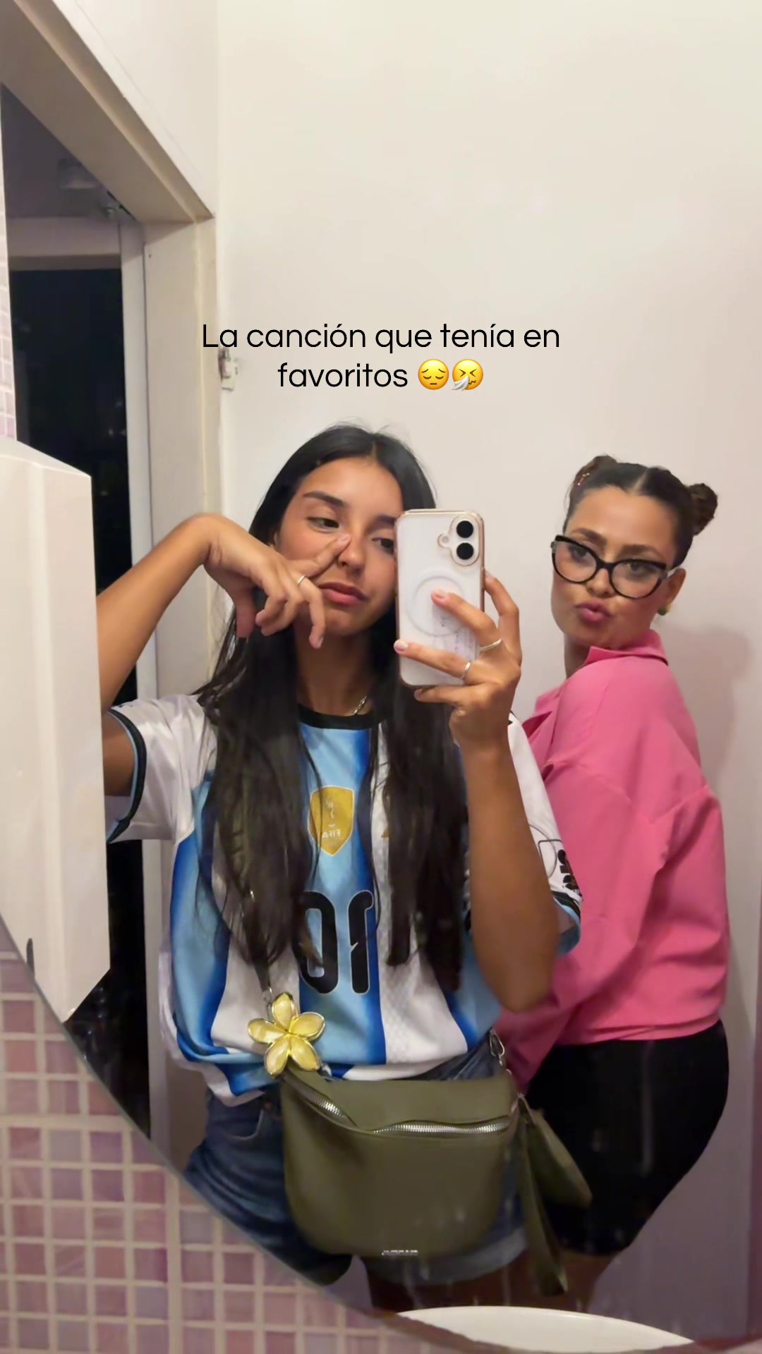 @Rena❤️🔥