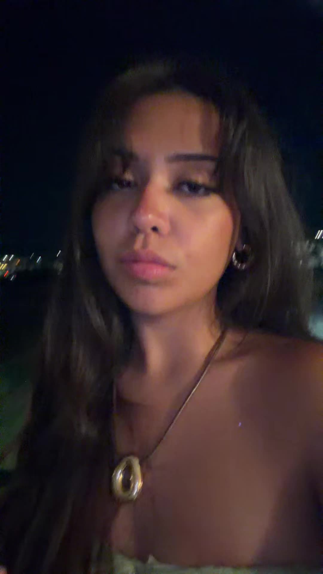 @J.🤍