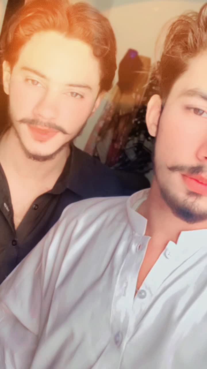 @👑تیمورــ زیادخیل🏴☠️💸