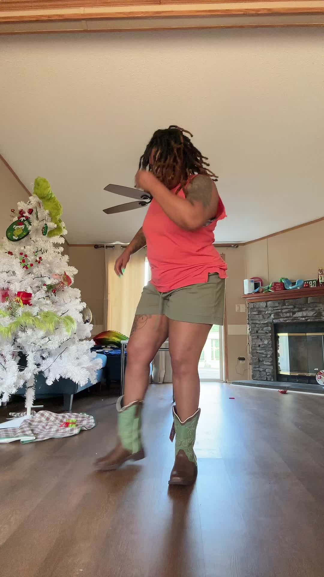 @Juuggirl