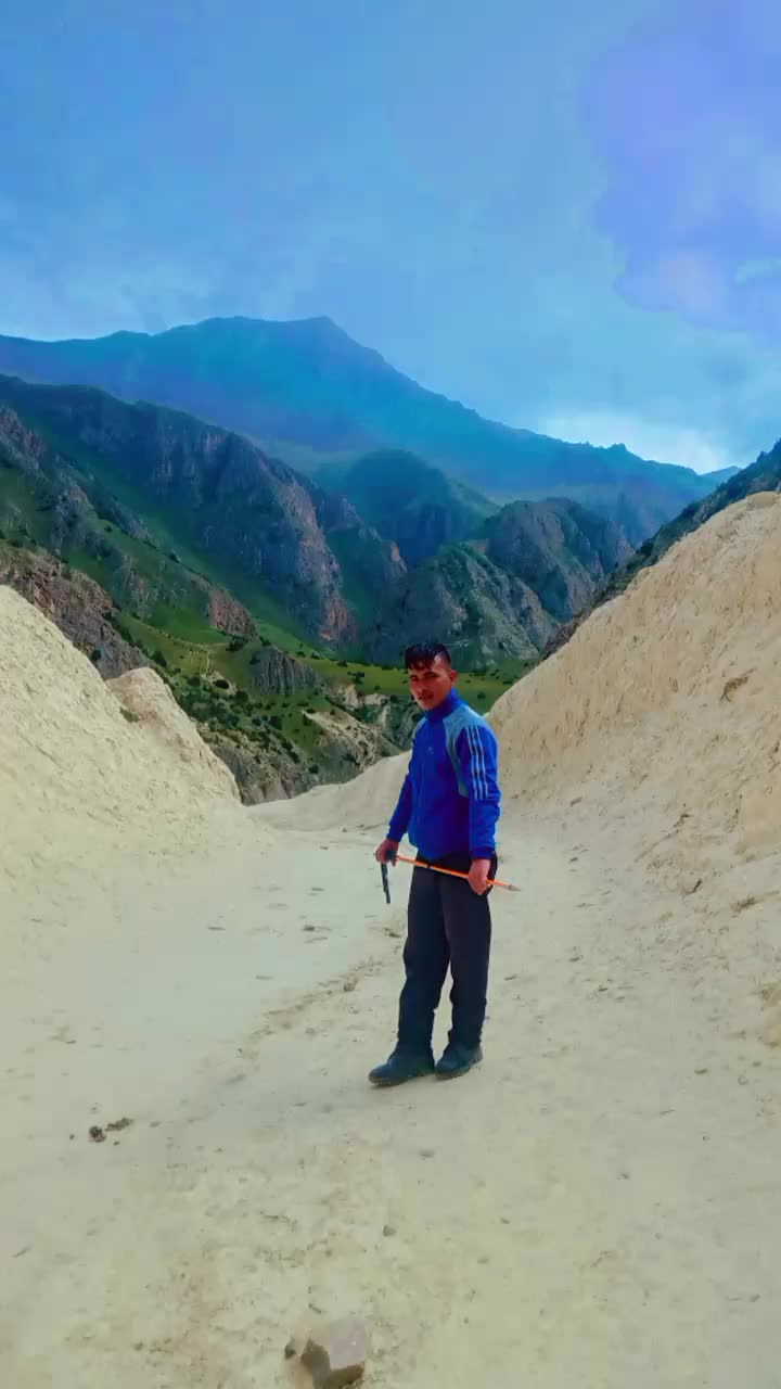 @गन्तव्यविहीन यात्रा