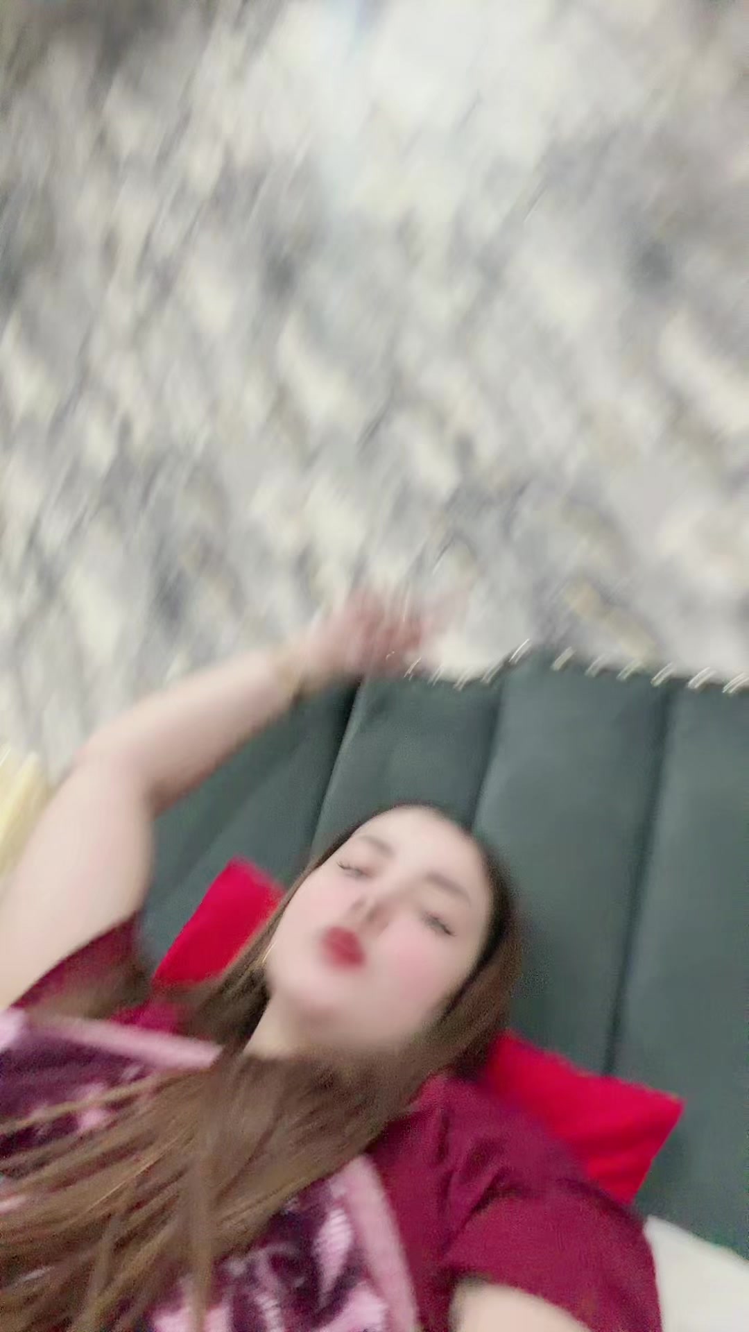 @Lovely Khan 🥀