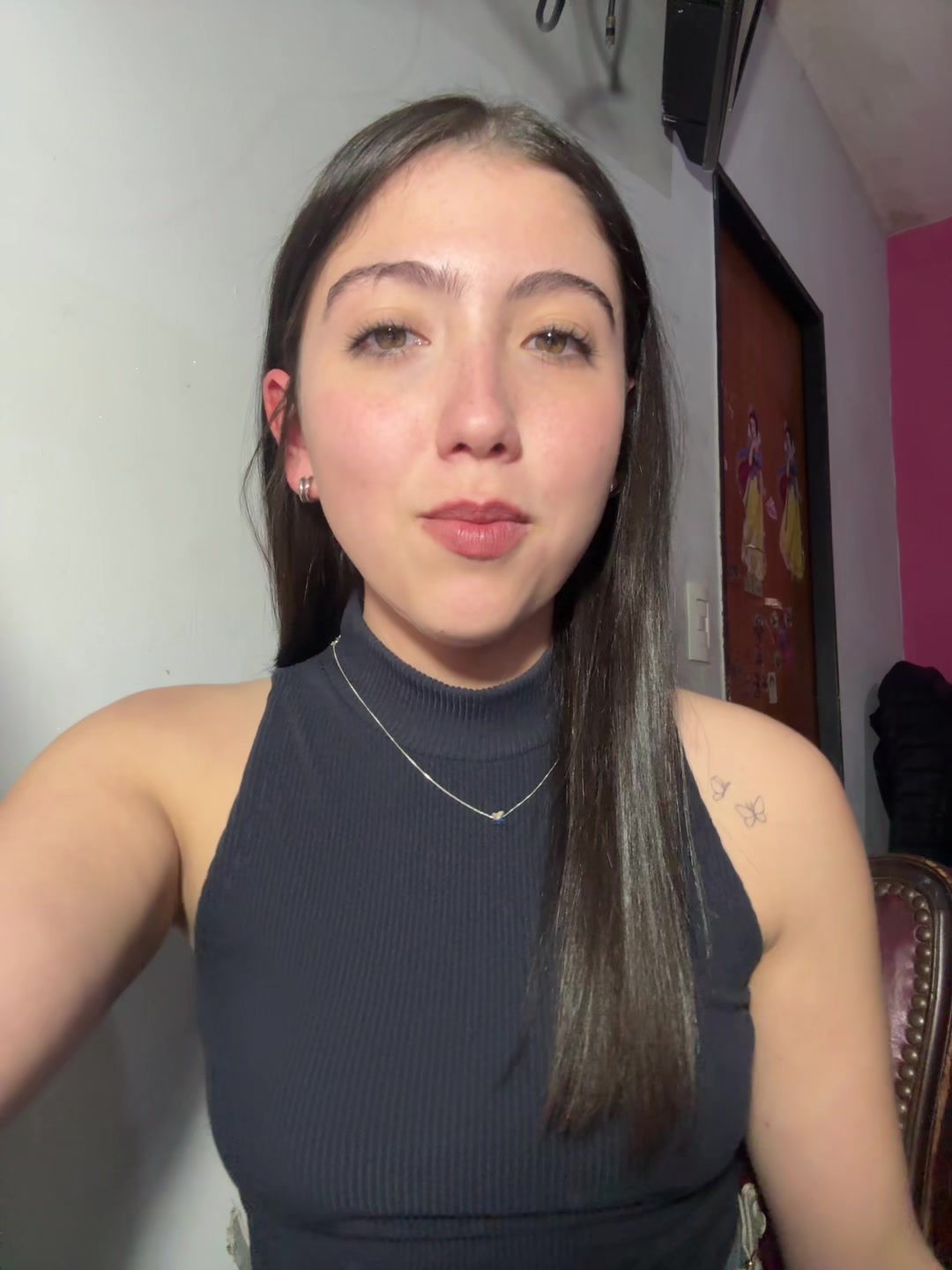 @whoisvickyy