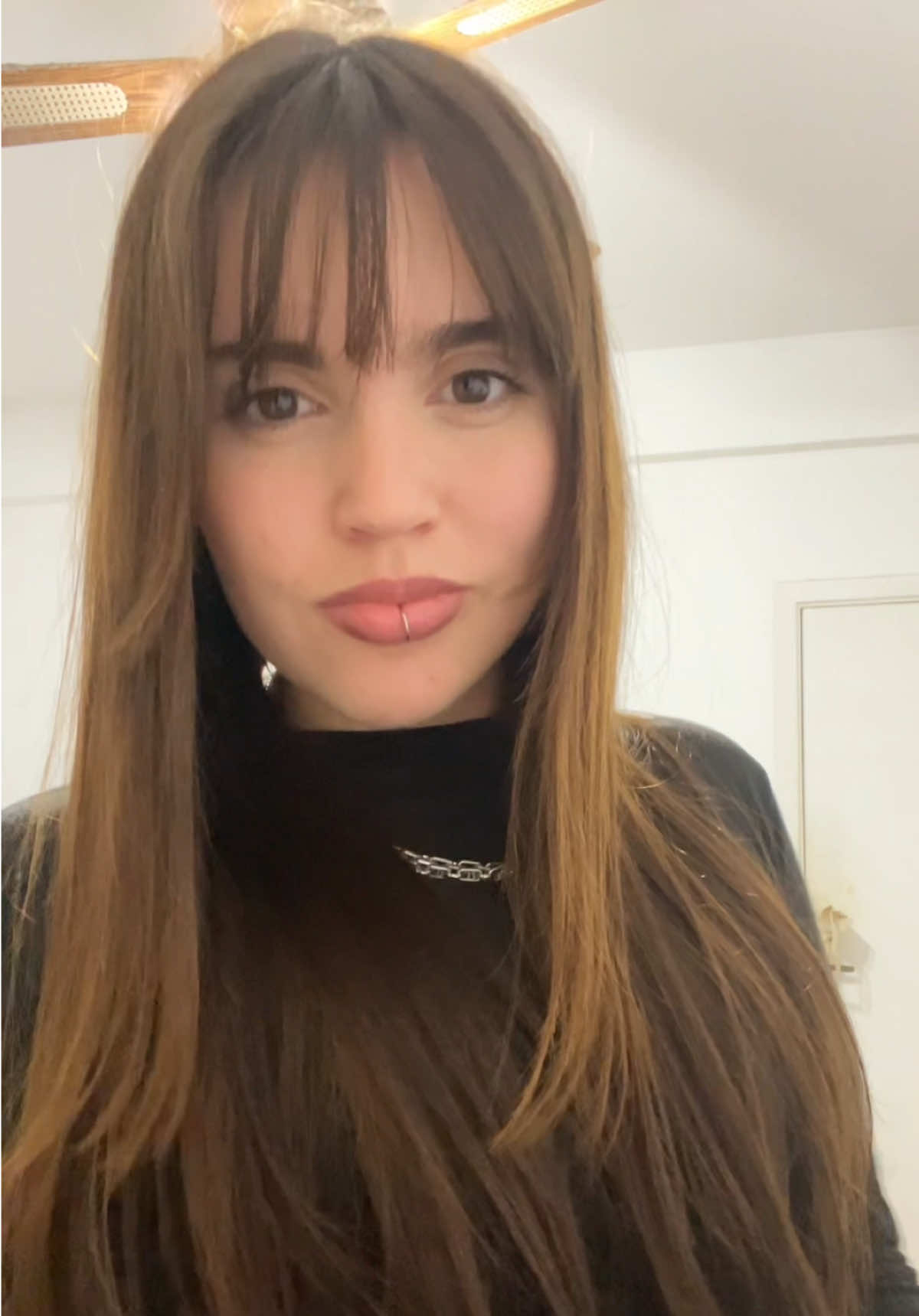 @Val_