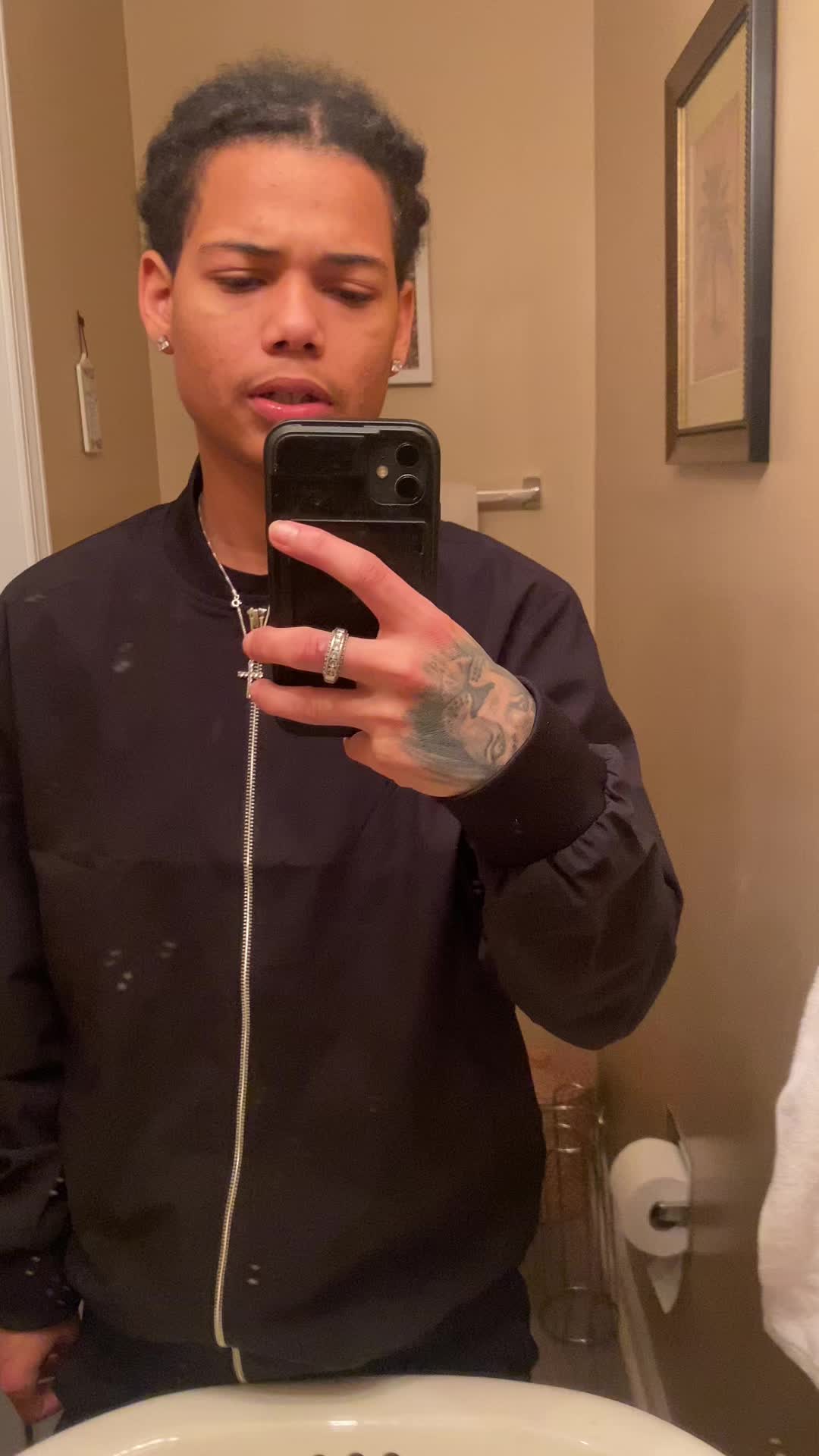 @elimilllie