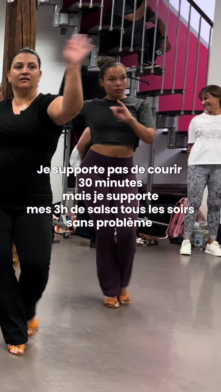 @Maena Li | Salsa & Bachata