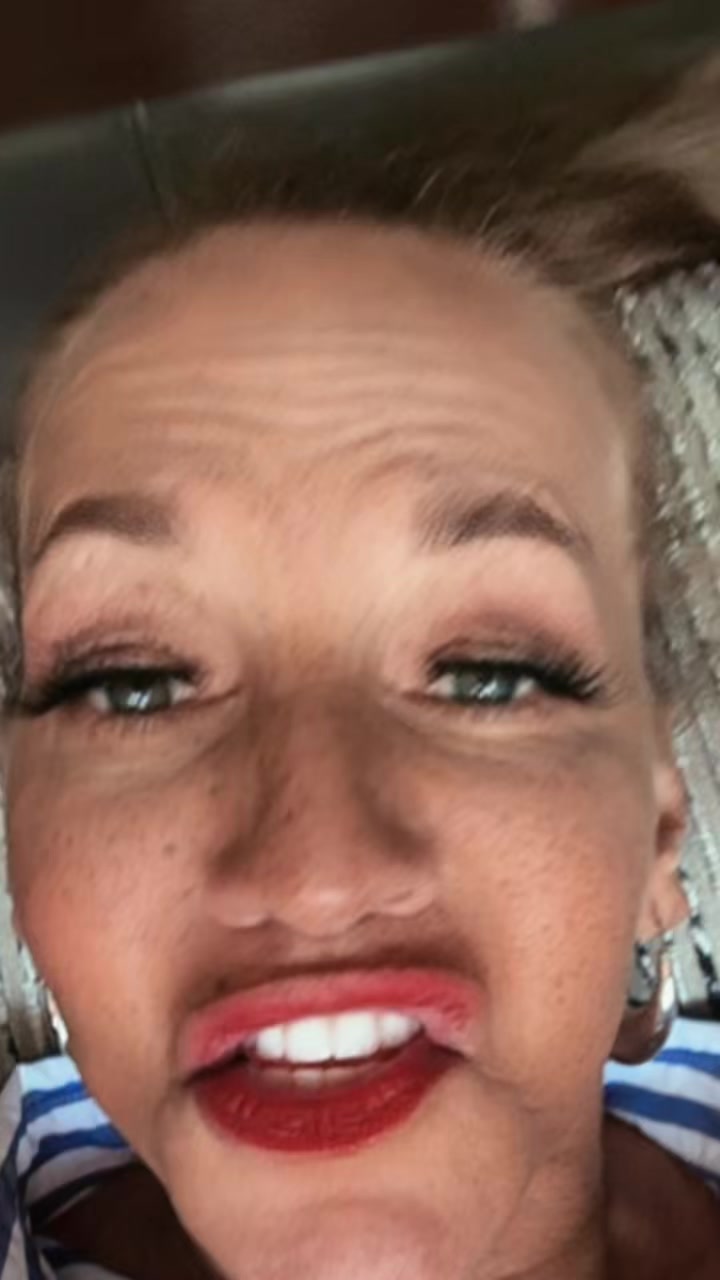 @KymSimsOfficial