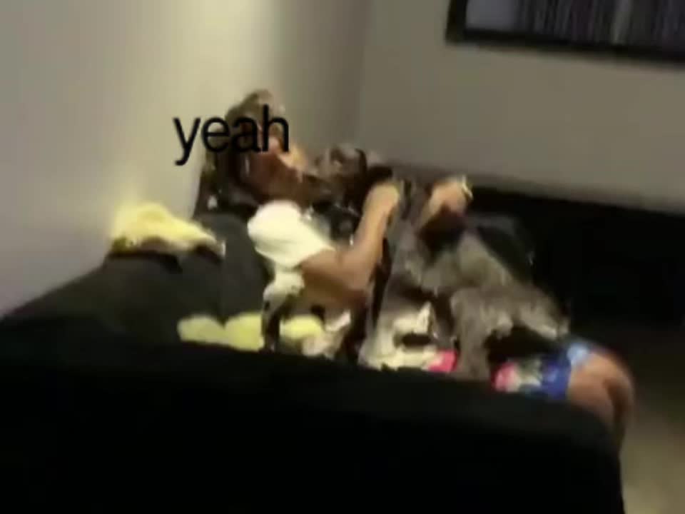 @999