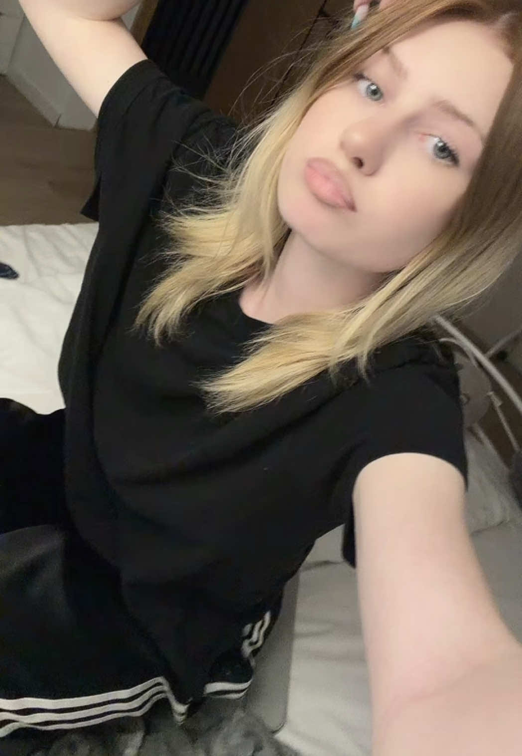 @j