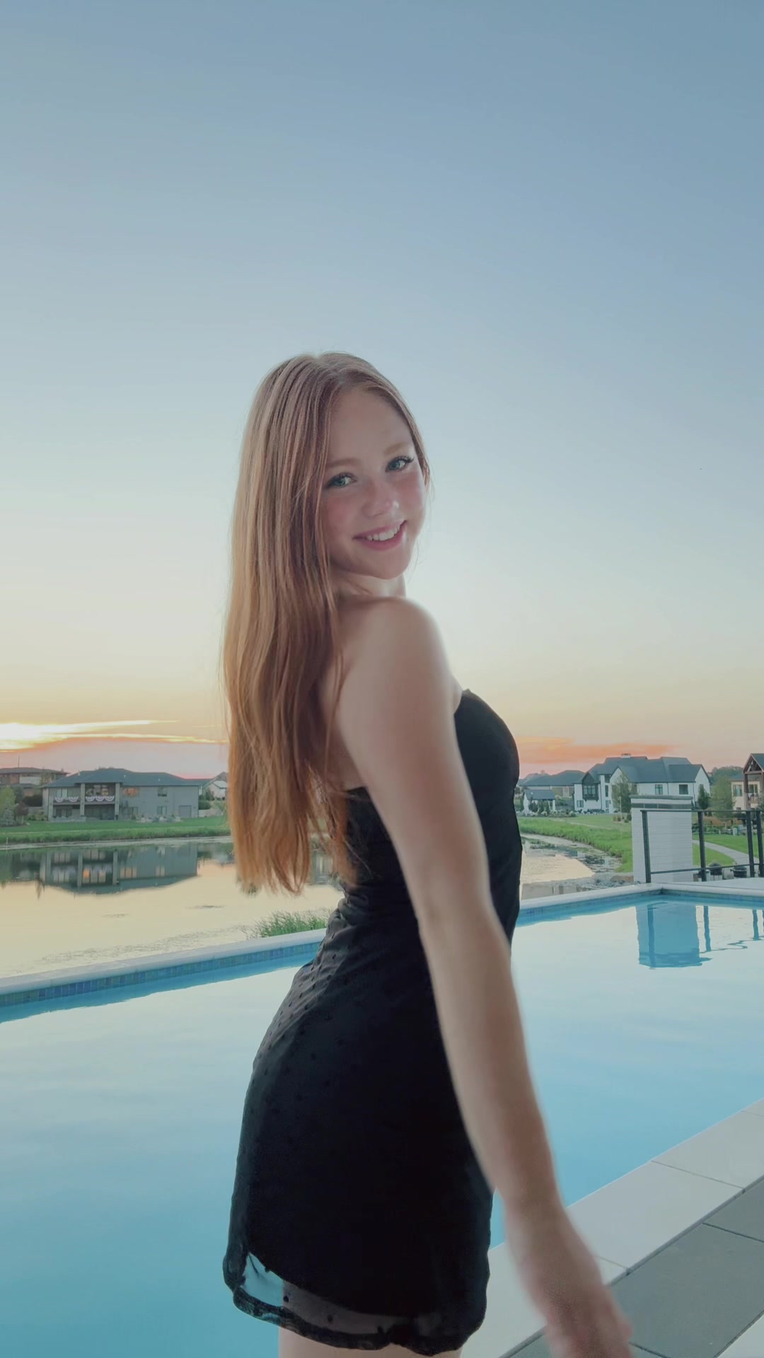 @_cailyn_