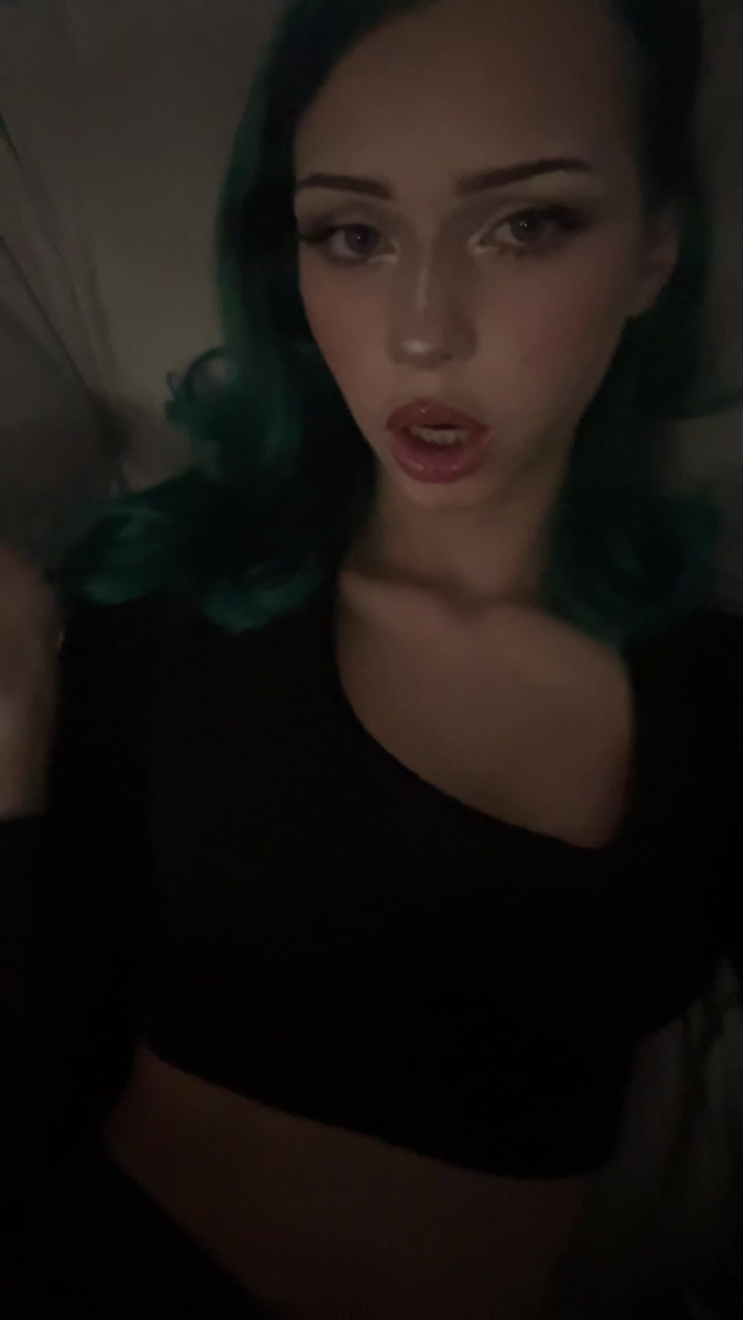 @v4mpxd_1
