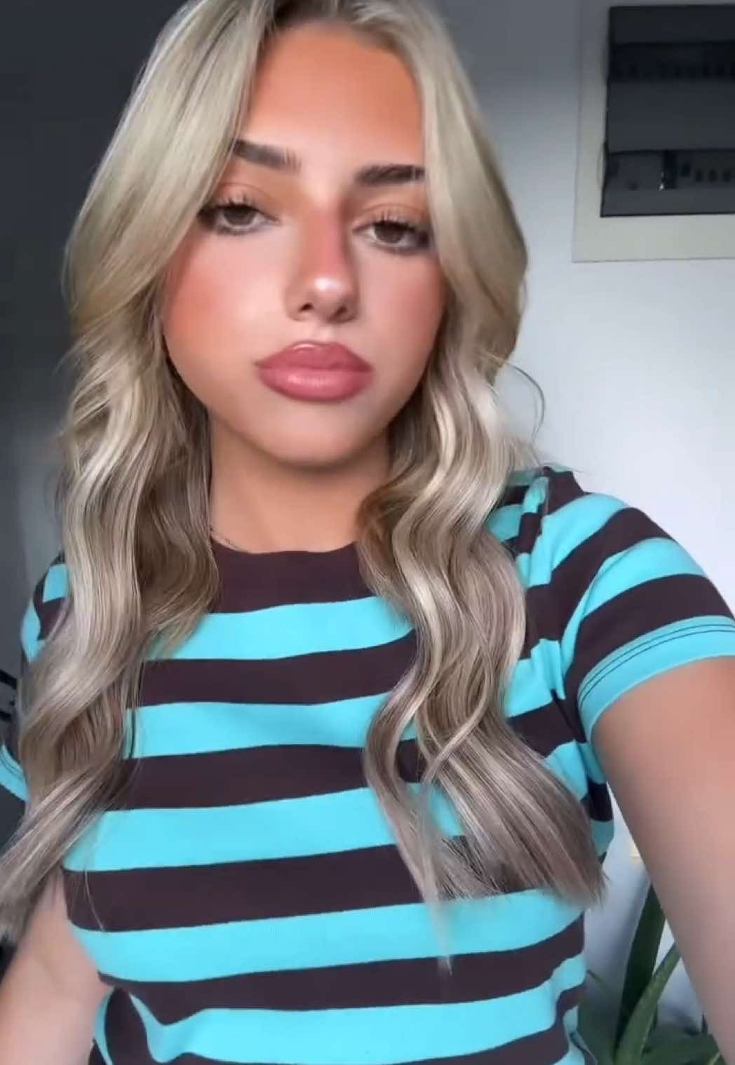 @anika