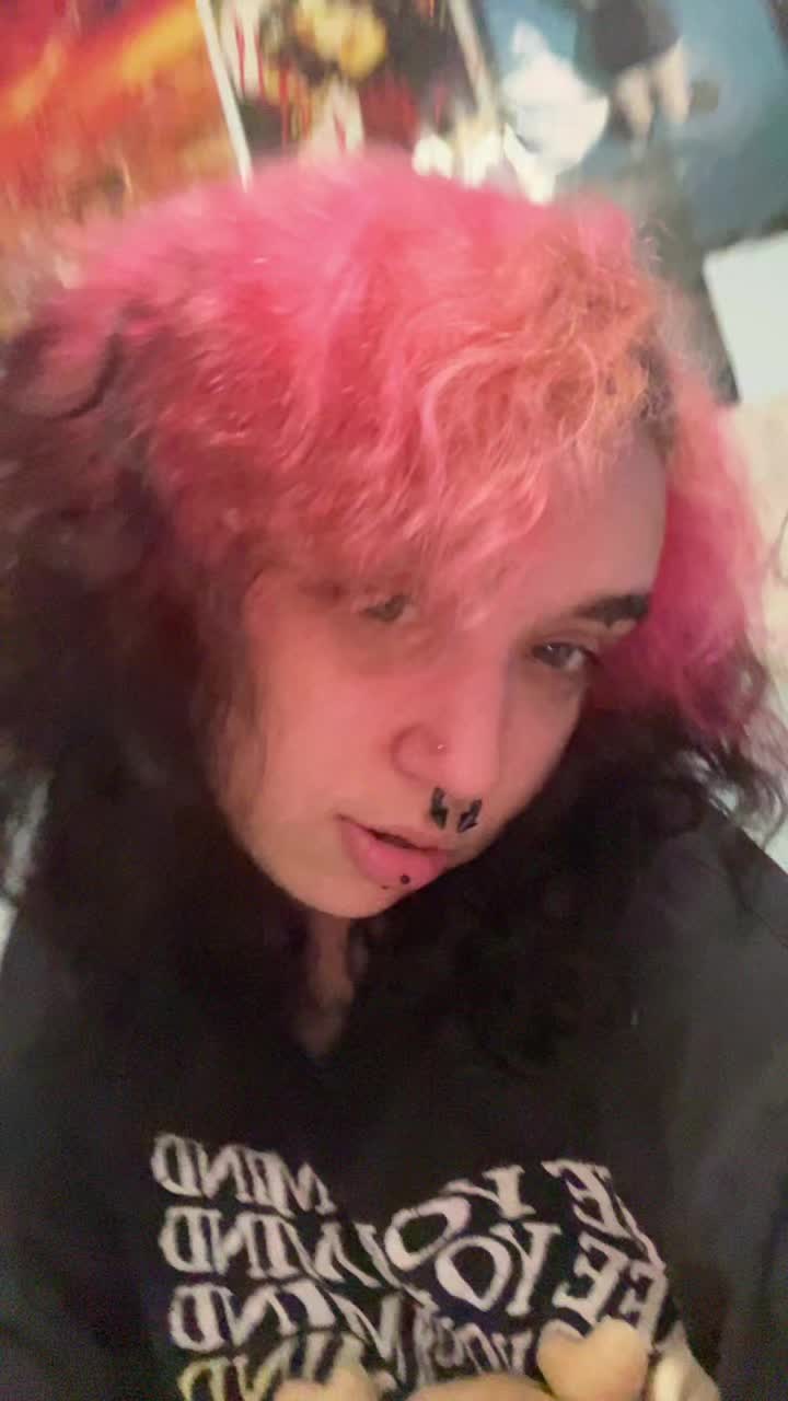 @.g0ldwing._.billie.