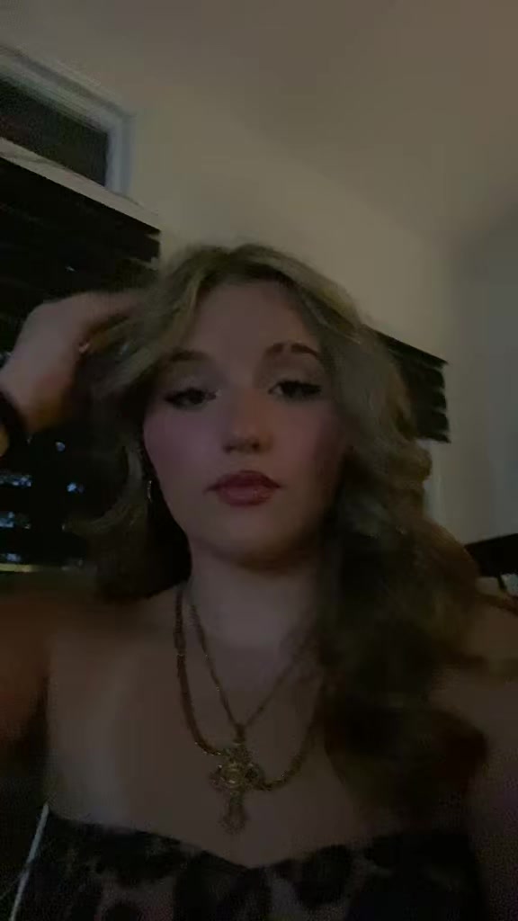 @roxanna