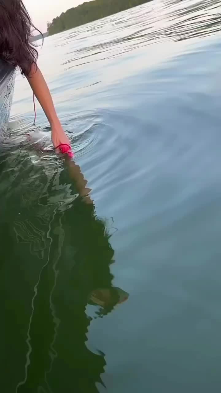@hotgirlsfishing
