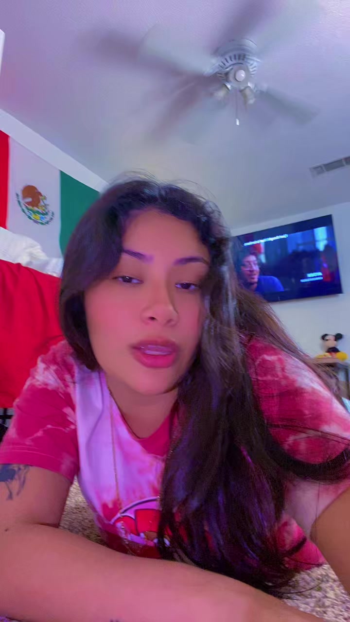 @Linda🦋