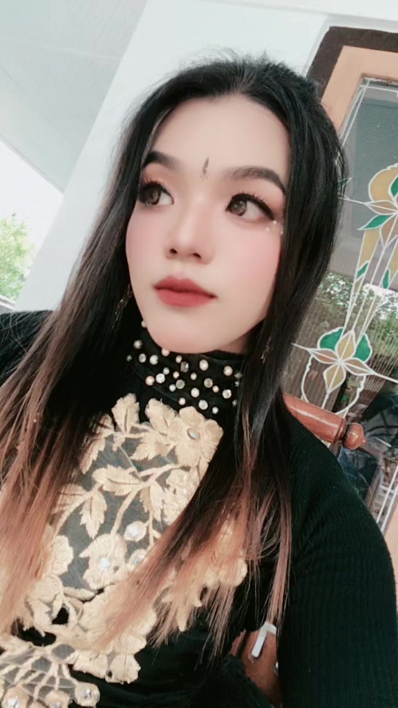 @🌸𝔹𝕖𝕝𝕝𝕒 ℂ𝕙𝕠𝕞𝕖𝕝𝕝🌸