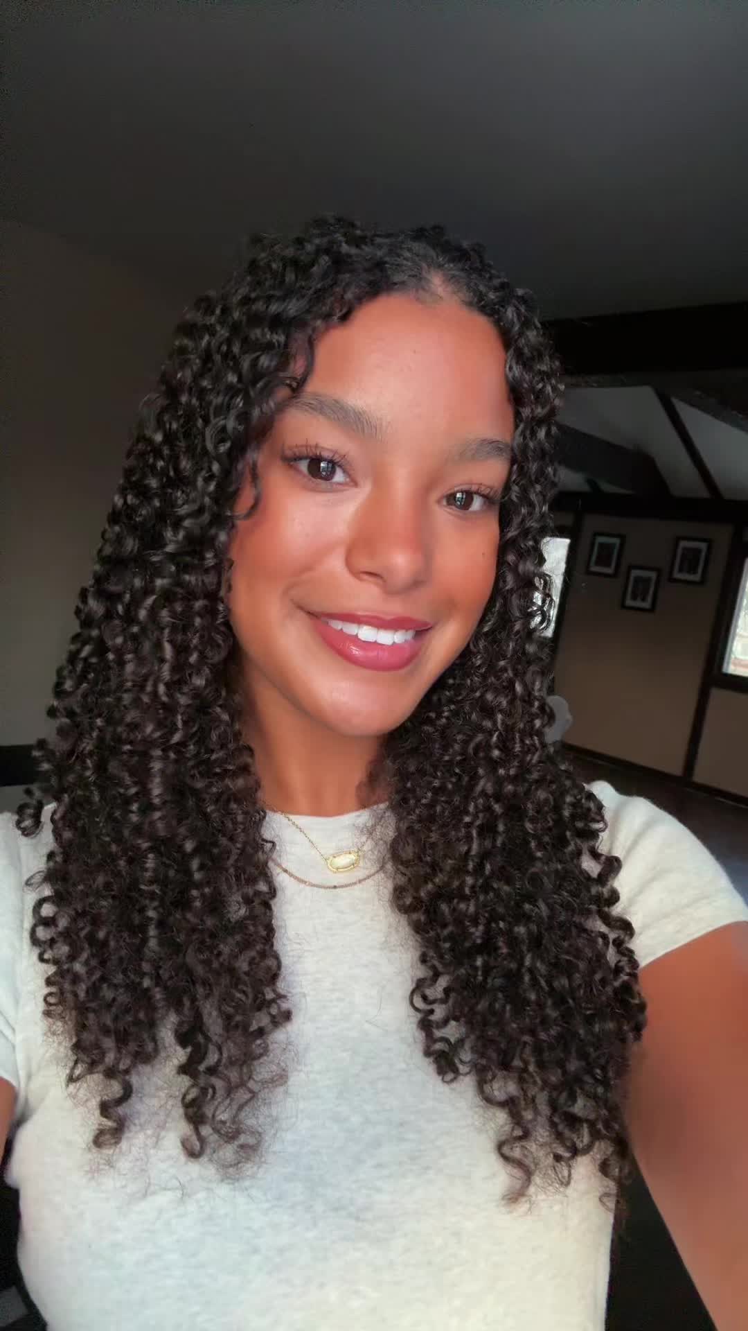 @Ava