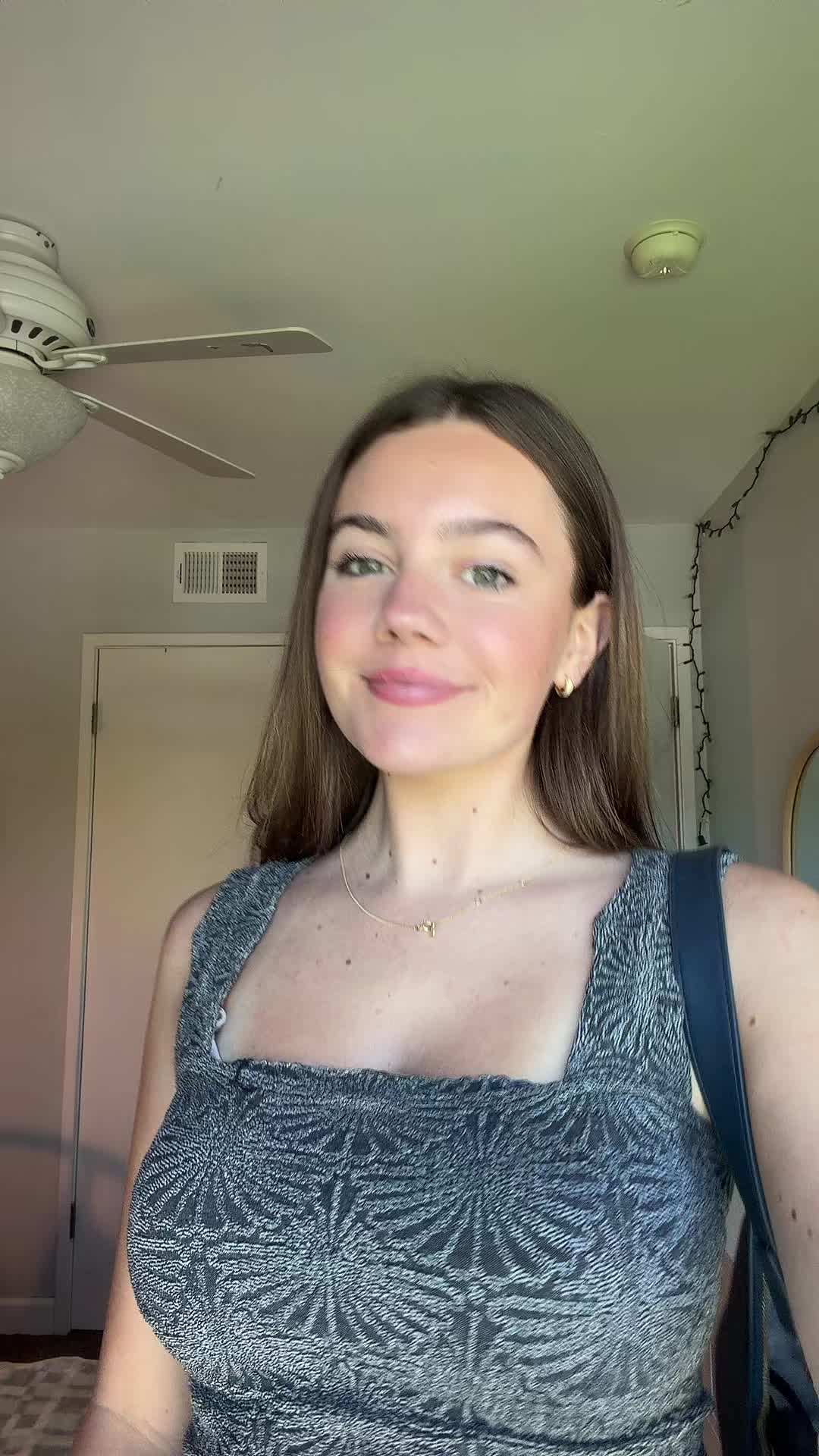 @BECCA🌸✨