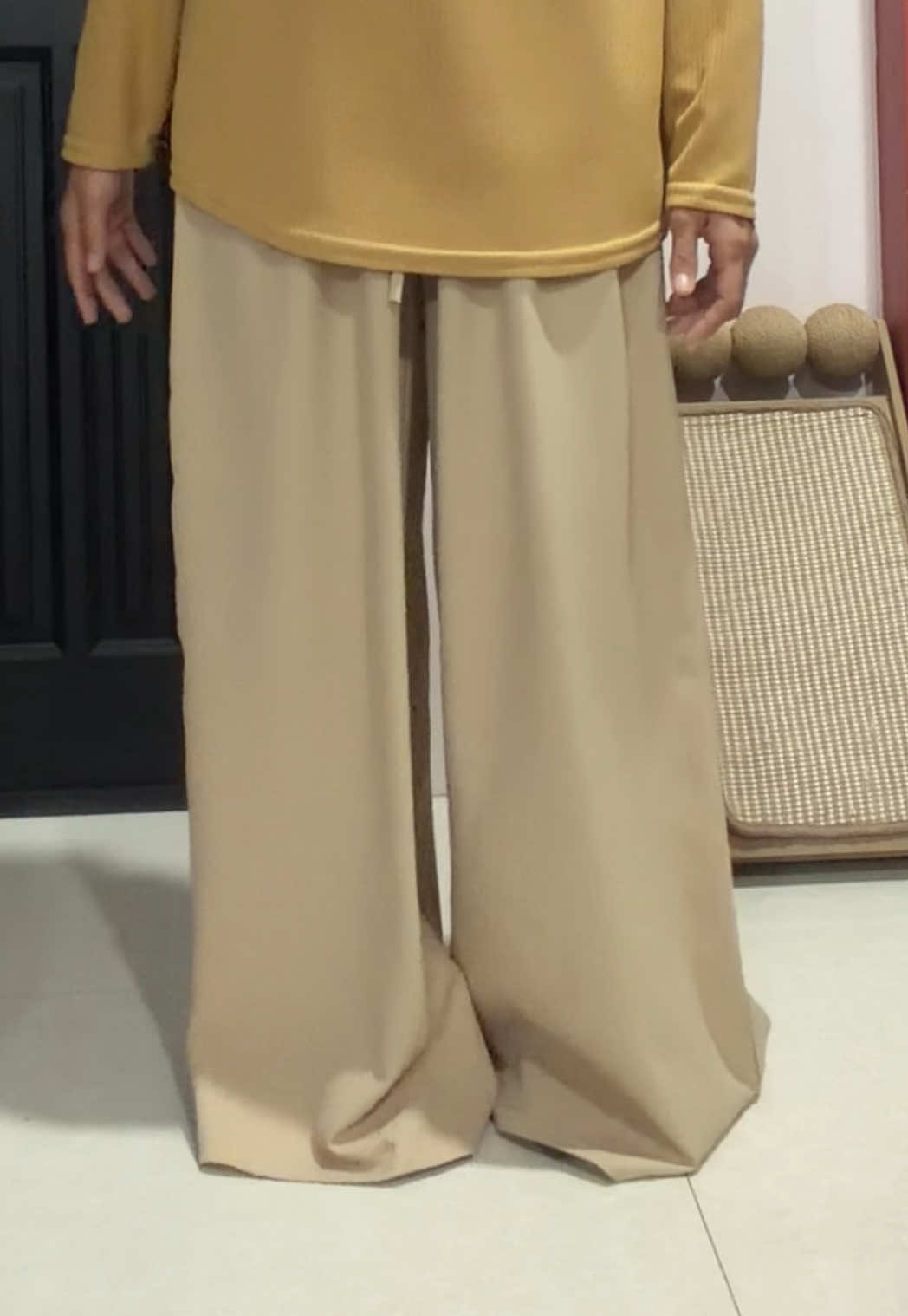 @mirrahisred