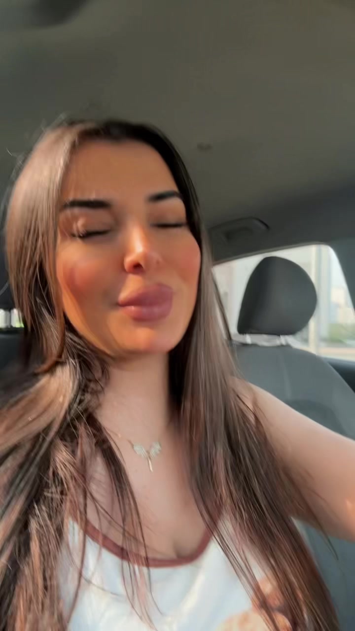 @LOLY💙