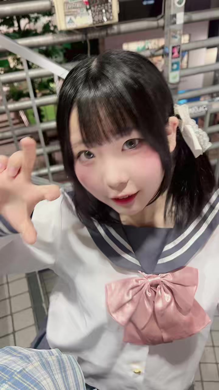 @猫田れな