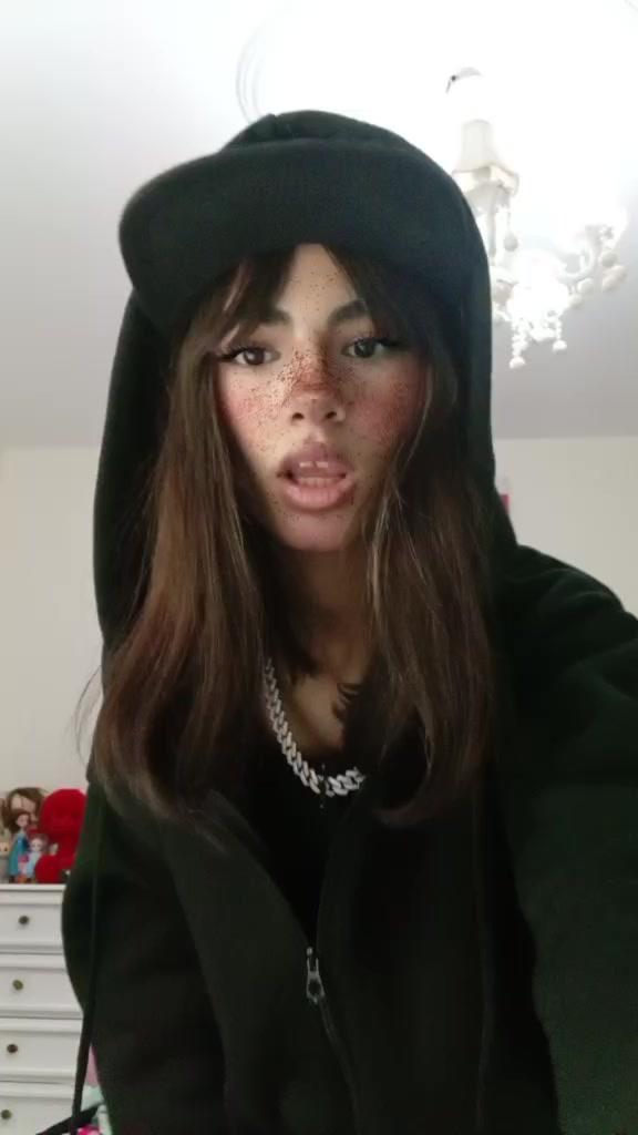 @Adi🤍