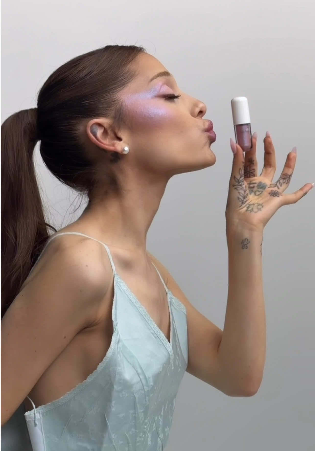 @r.e.m. beauty