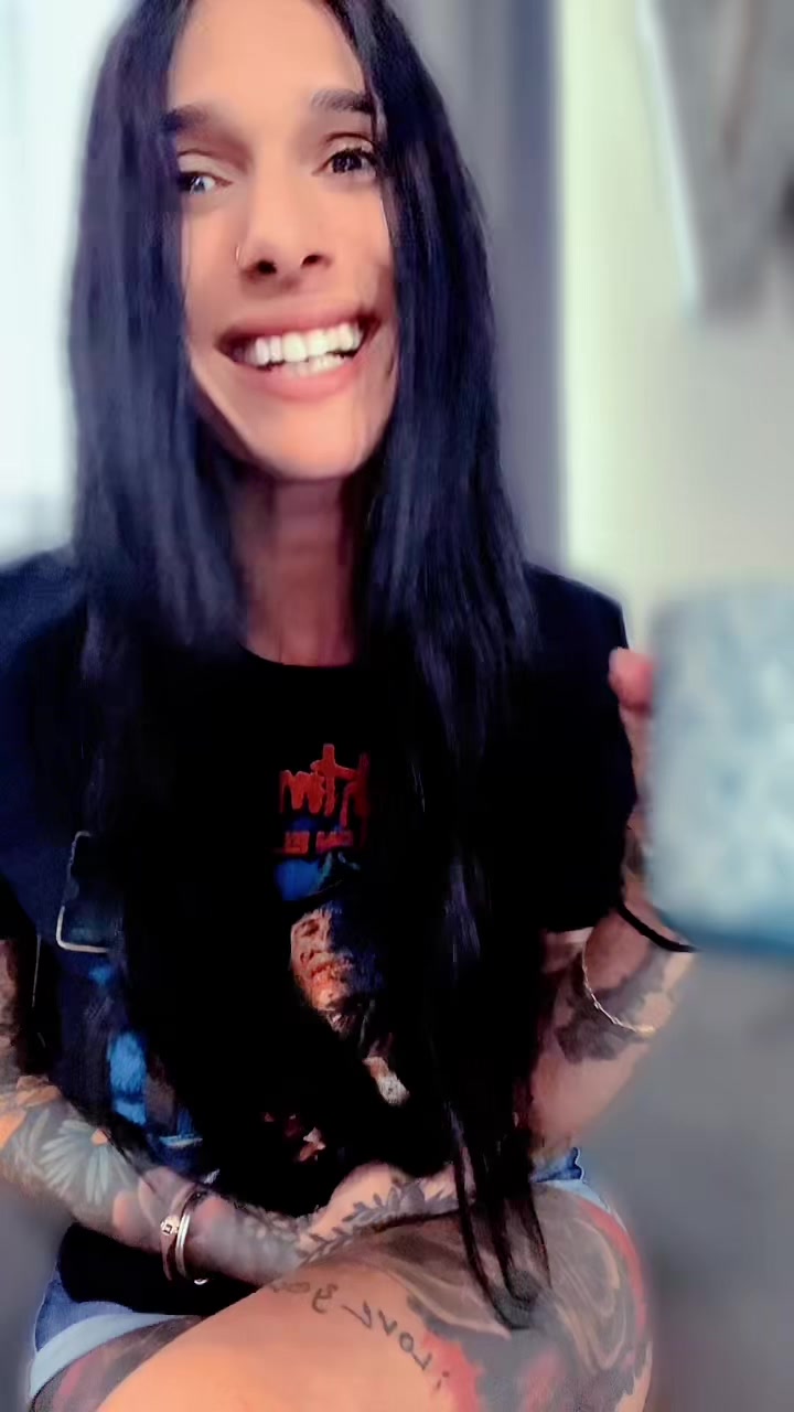 @Holly_Love