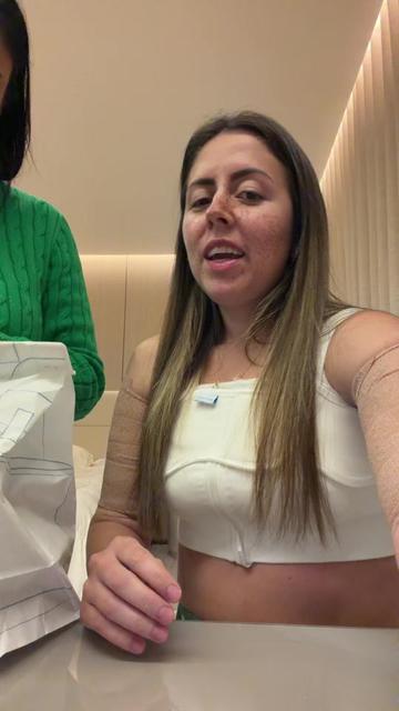 @belaundealessandra