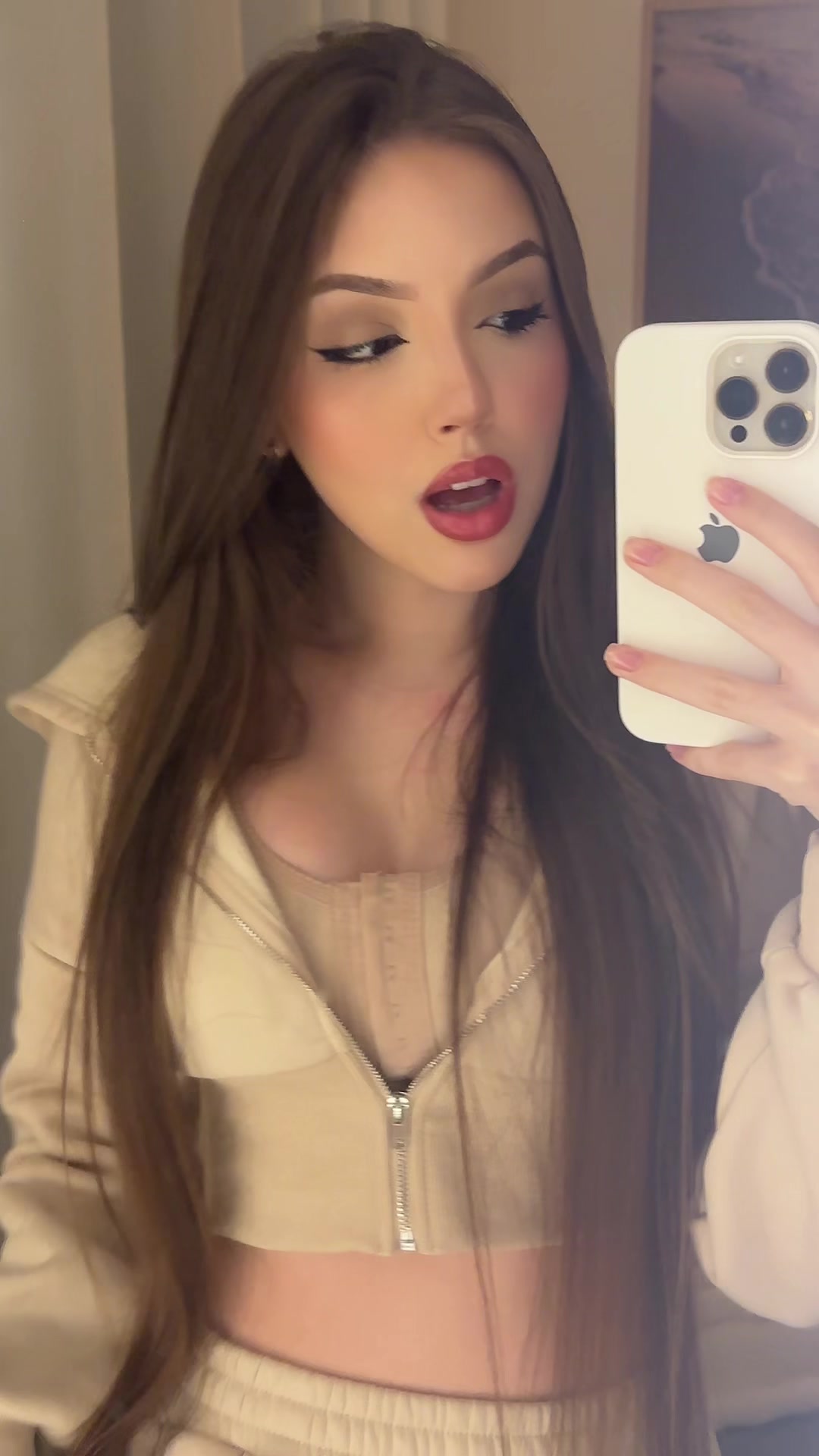 @Adriely camily