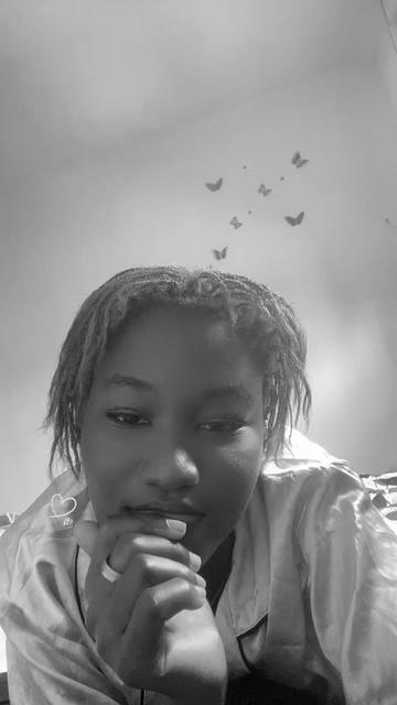 @💋MISS 💍ESTELLA🥰