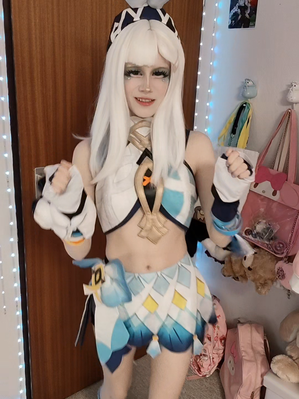 @:D