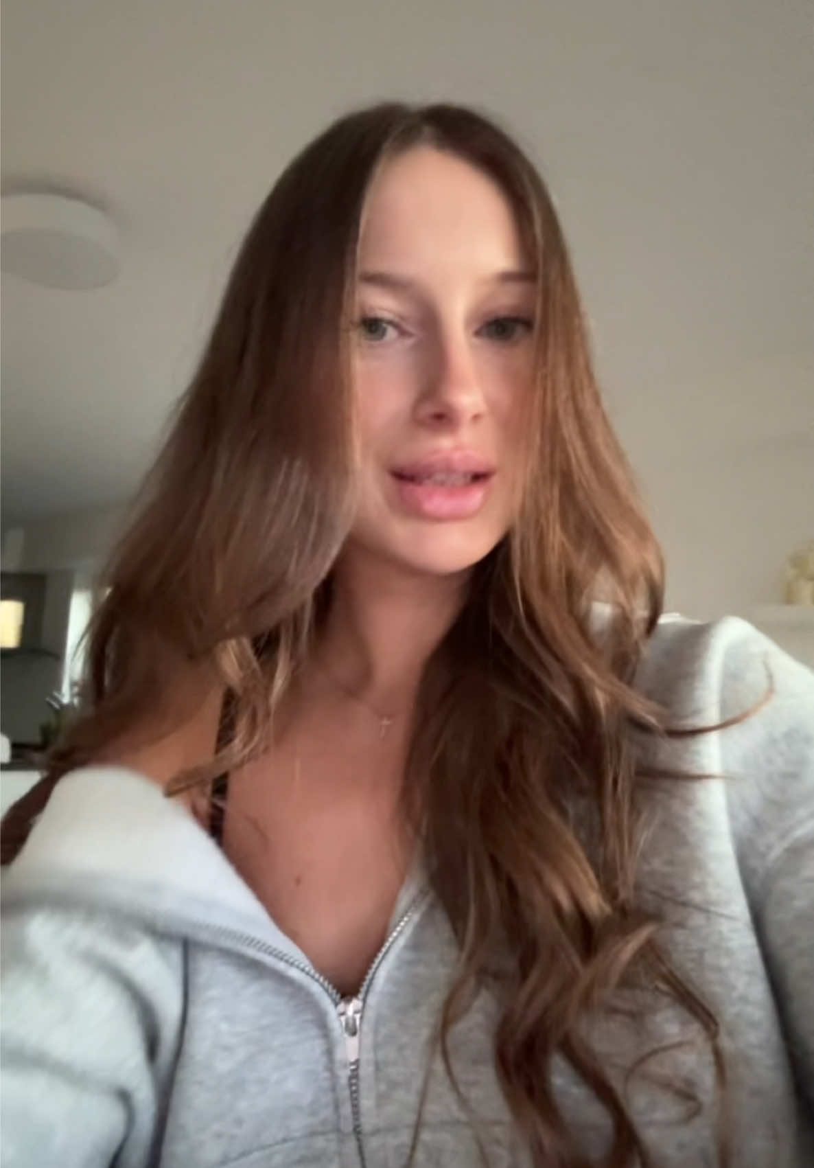 @Larissaxra