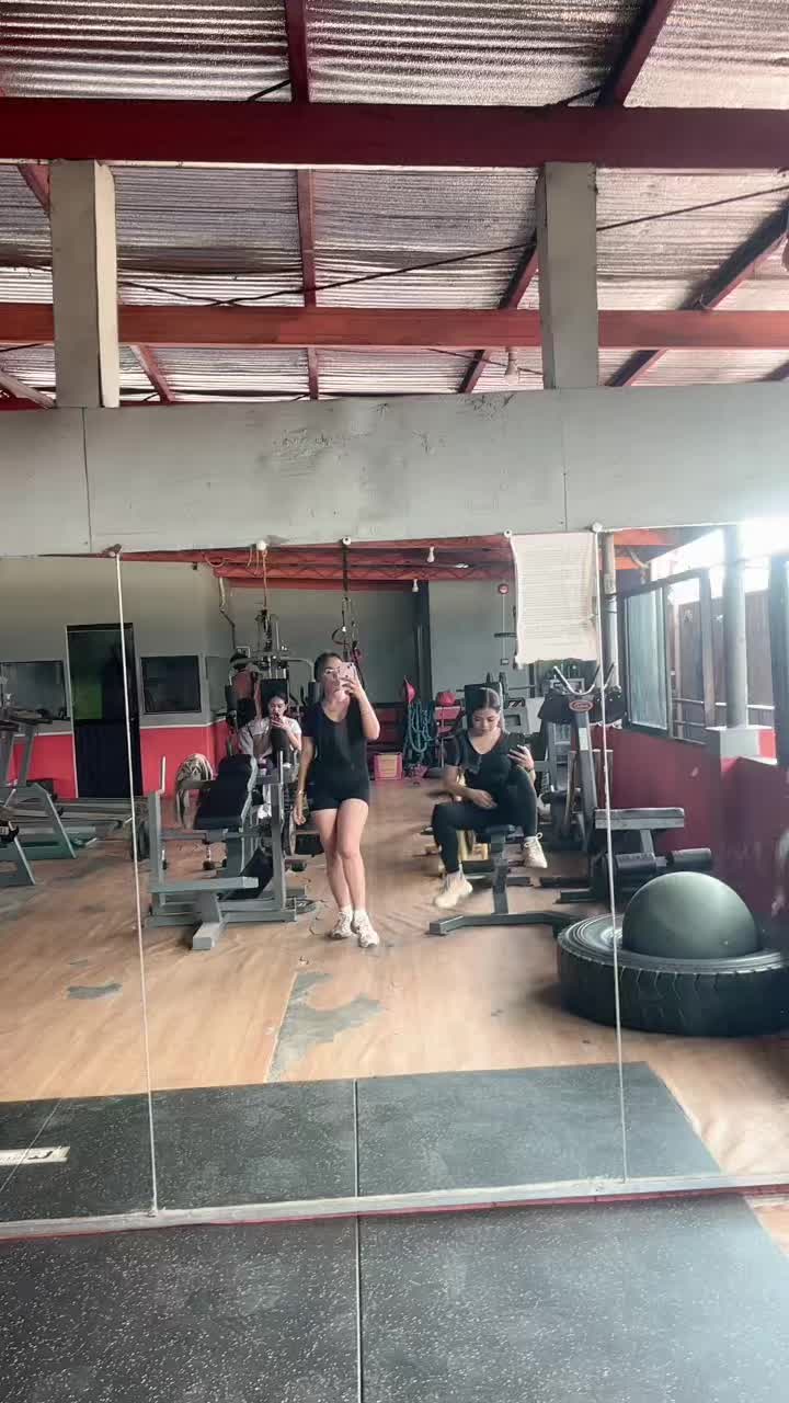 @Kateirish_