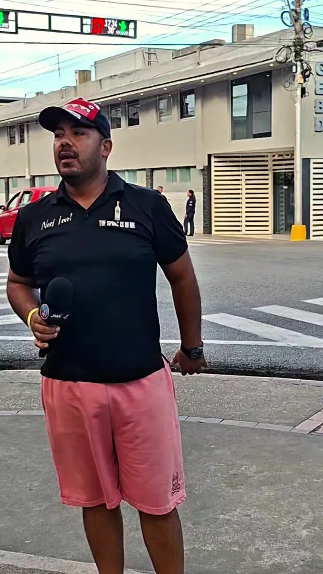 @JoanVal On The 🎤.. Oficial