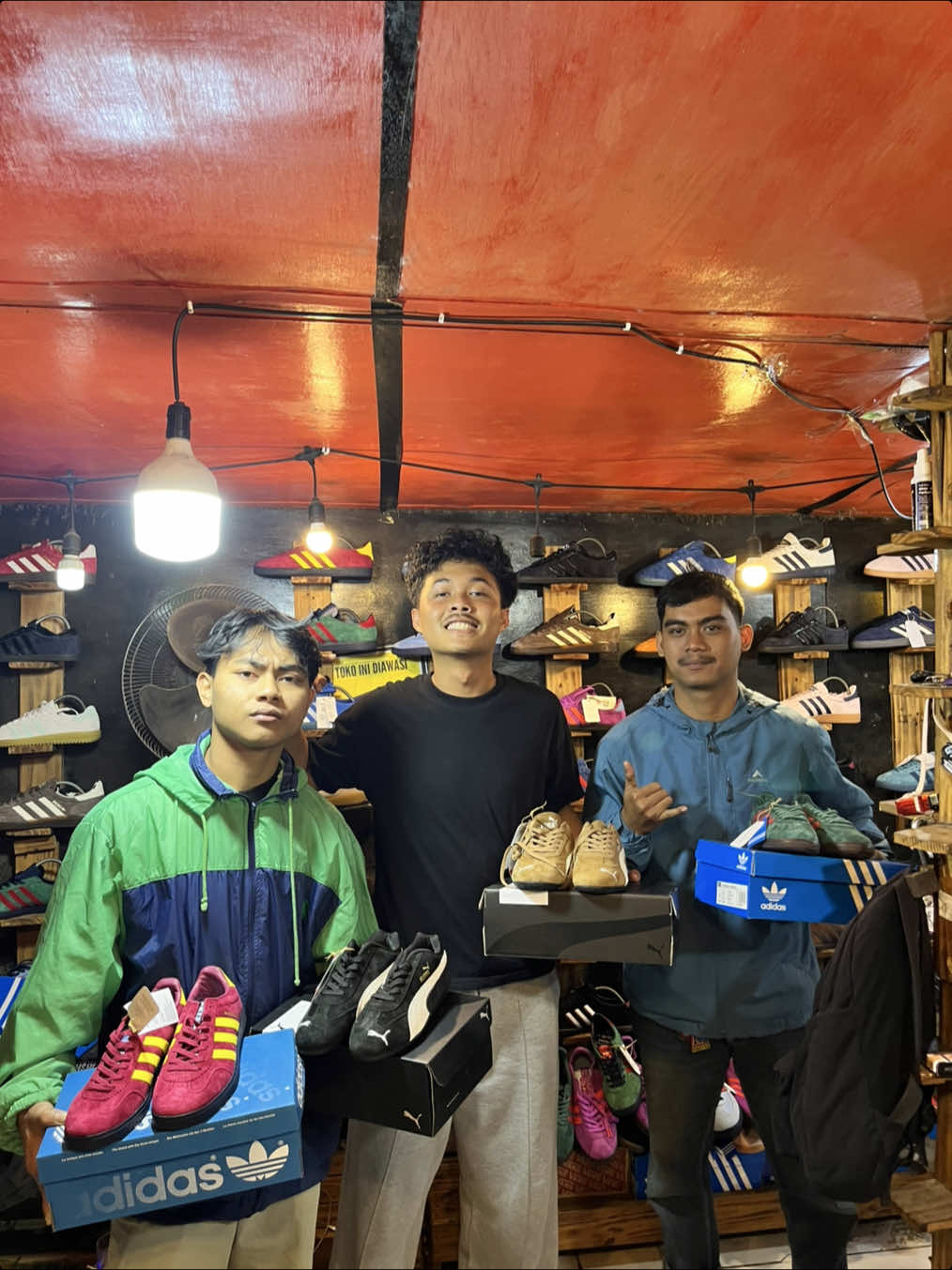 @SEPATU SECOND BANDUNG