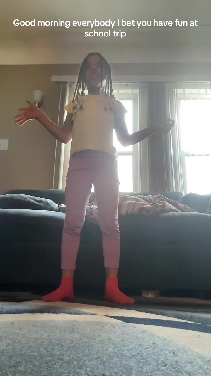 @TwinLadiB27