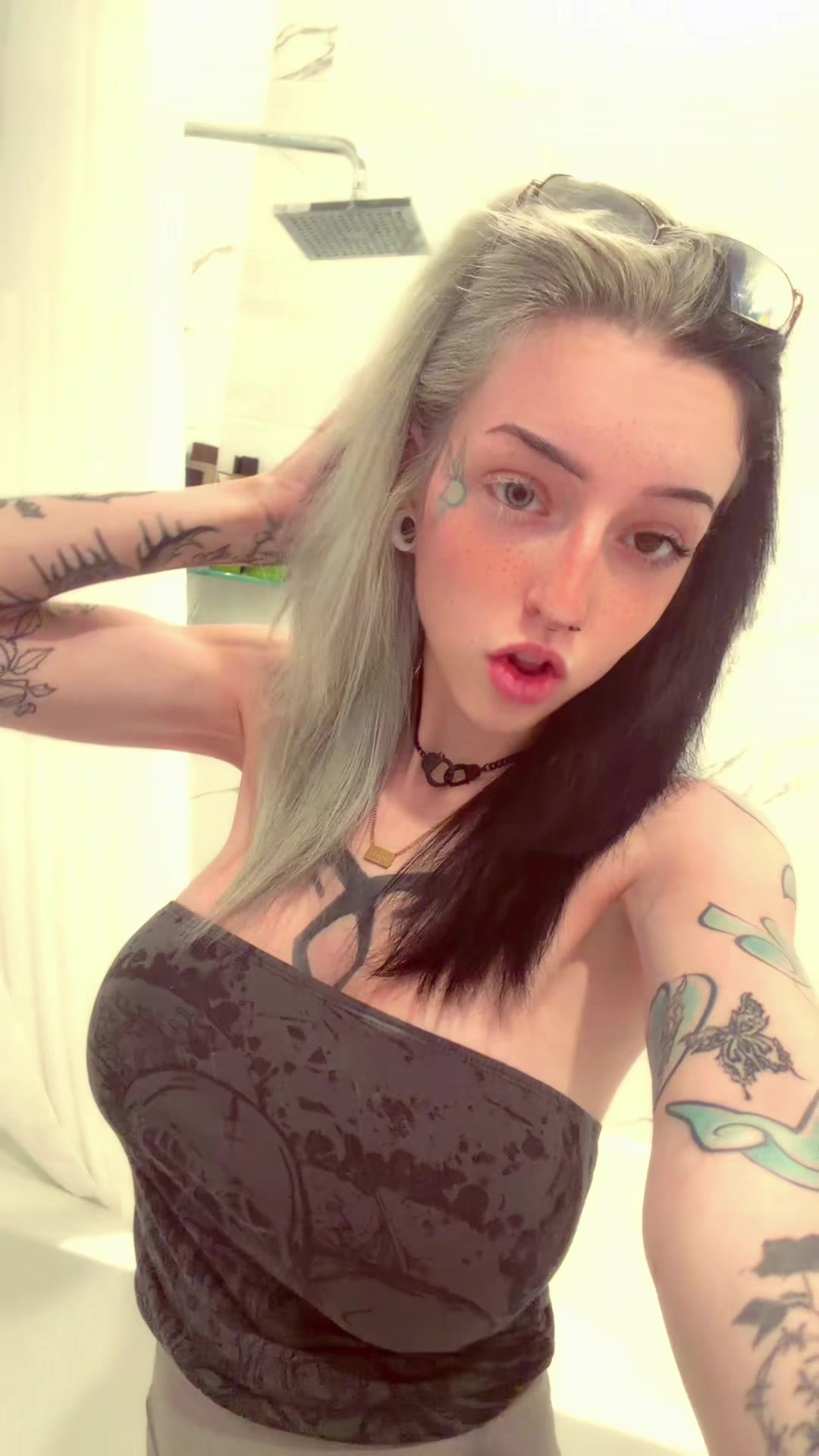 @Kat