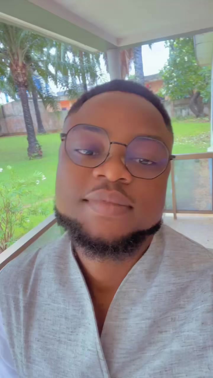 @𝒜𝐿𝐵ER𝒯INA 𝓁𝓊𝓍𝓊𝓇𝓎🇧🇯