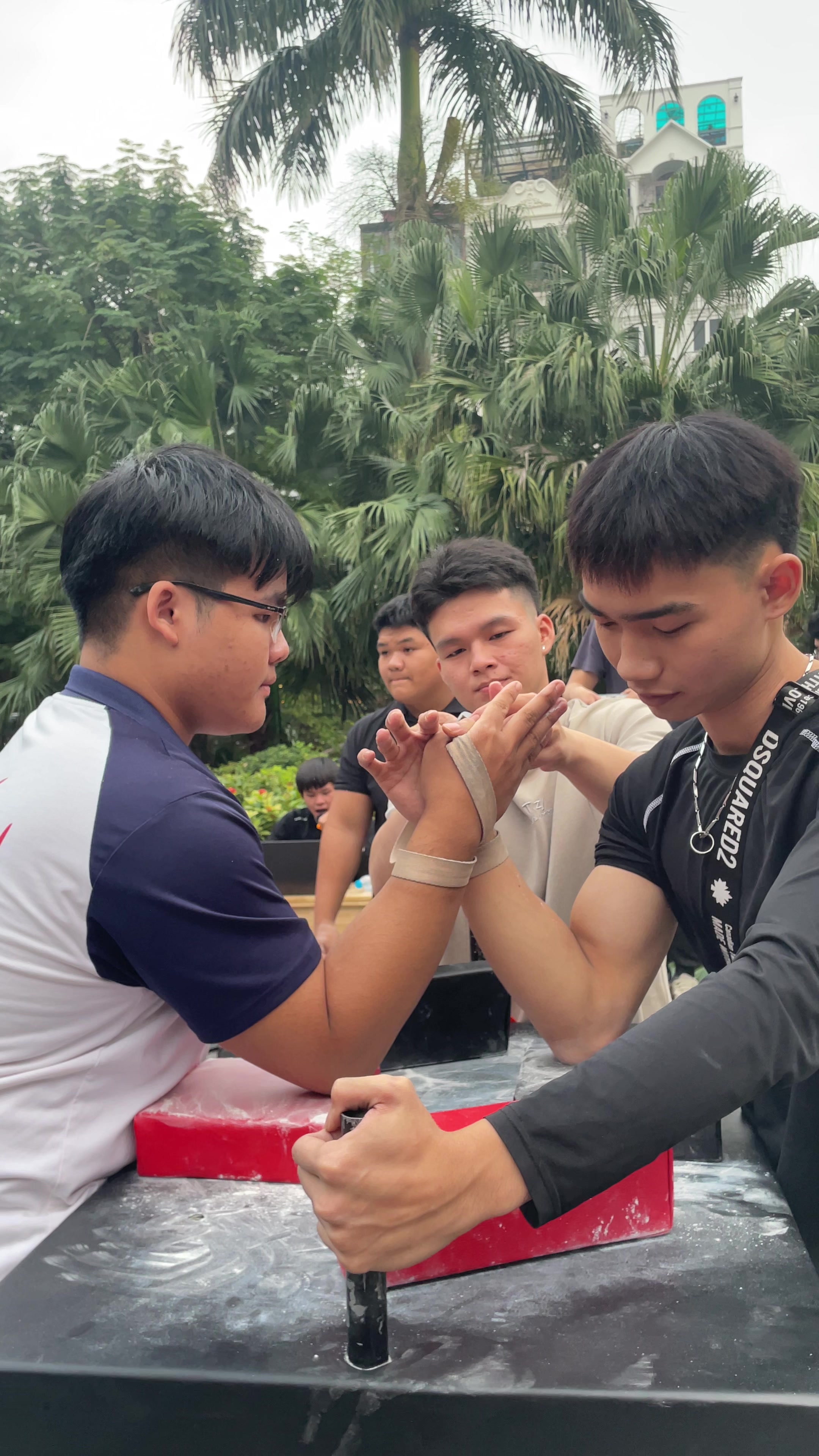 @Hiếu 2k7