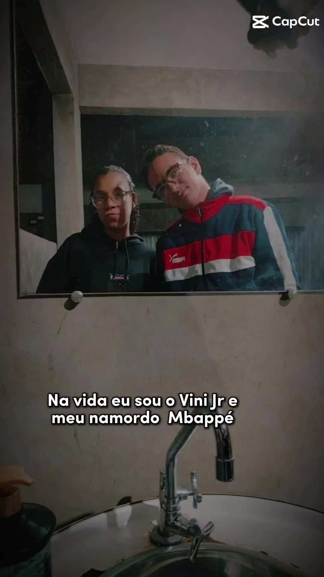 @Victoria Arr&uacute;a