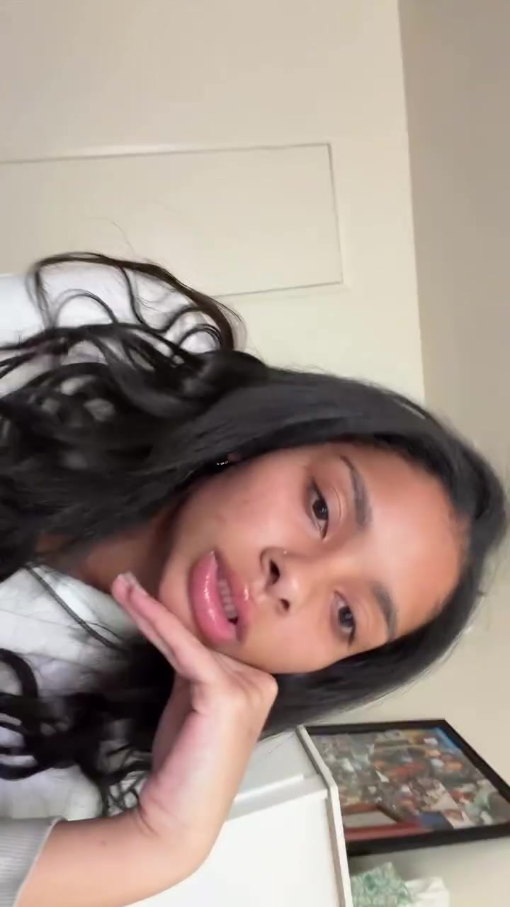 @🧜🏽&zwj;♀️🧜🏽&zwj;♀️