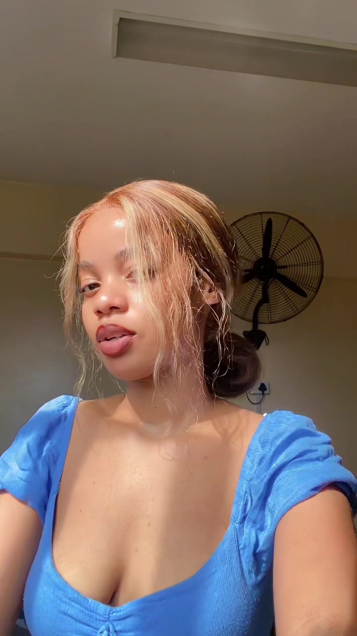 @𝒰𝓇𝒻𝒶𝓋𝐼𝓋𝒾𝓌𝑒🫧🤎