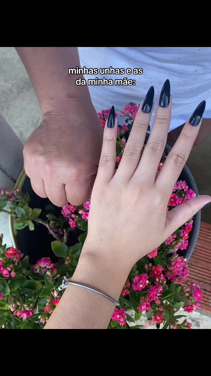 @souzxnails_