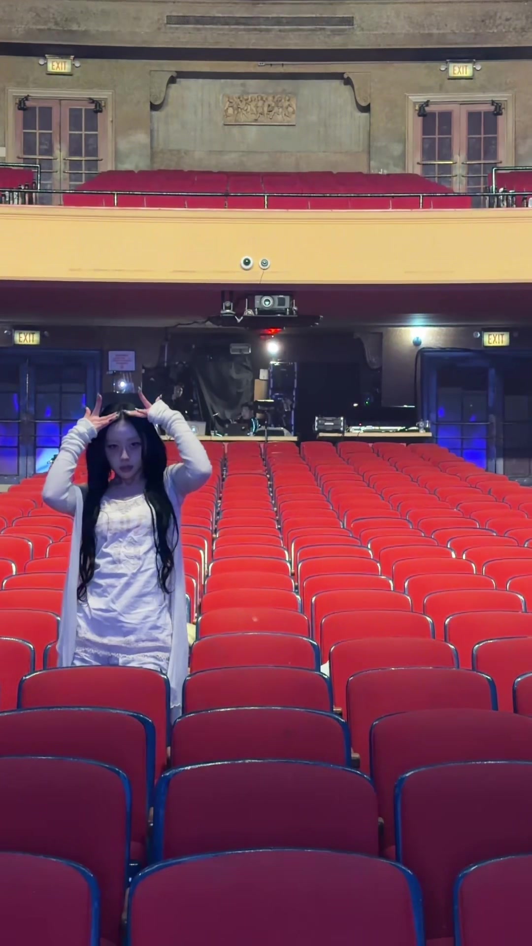 @Yves_official